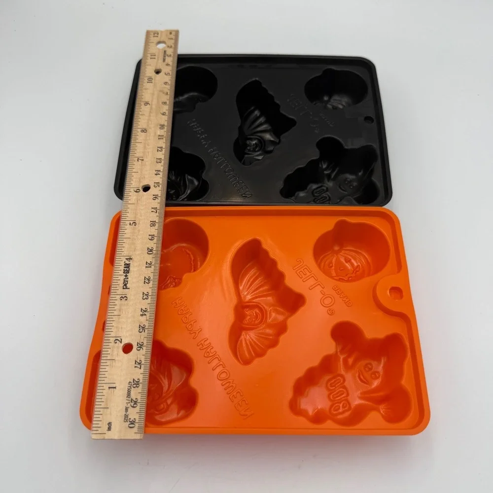 Vintage Jell-O Halloween Jigglers Molds Set of 2 Orange Black 1998 Recipe Book